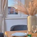 아파트 M Entire Floor In A Spacious House With Pool