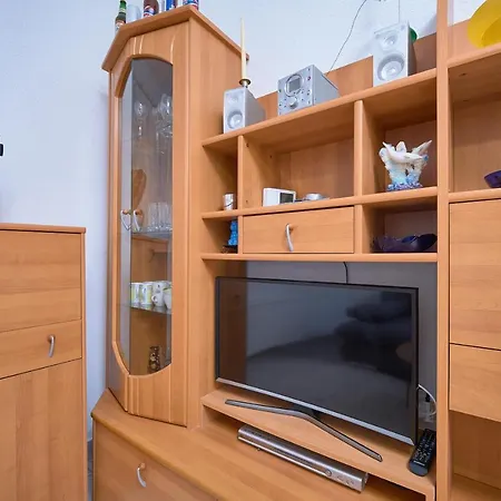 M Entire Floor In A Spacious House With Pool アパート *